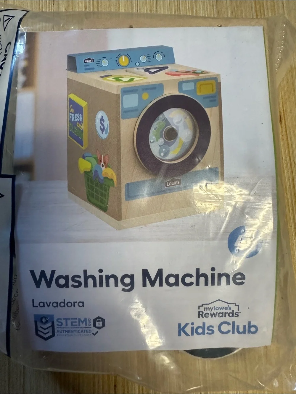 Kids Pretend-Play Washing Machine Toy in Blue and Natural